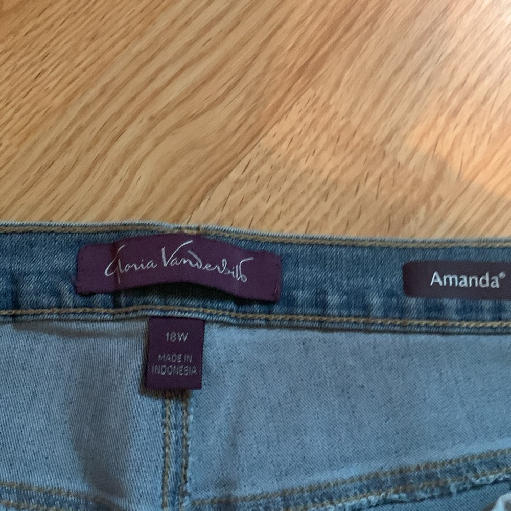 NWT Gloria Vanderbilt Amanda Jeans - Picture 4 of 5